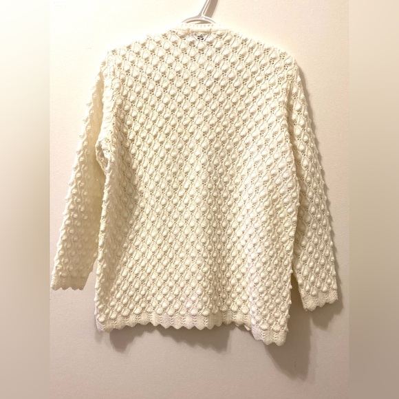 Gorgeous vintage cream cardigan. - Picture 7 of 7